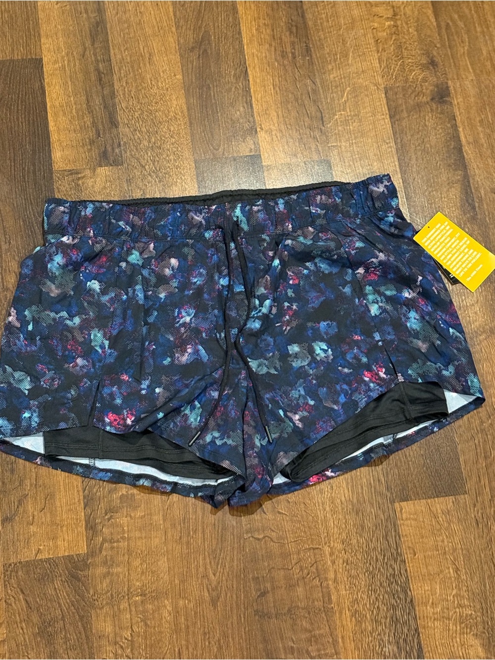 NWT Avia women’s running shorts (size XXL)